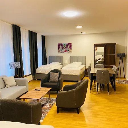 Hotel Akomo *