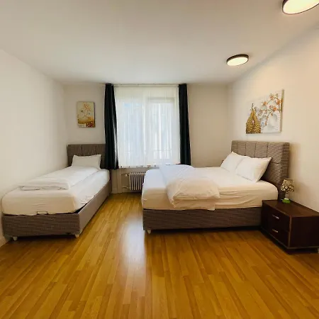 Hotel Akomo *