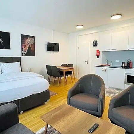 Akomo Otel *