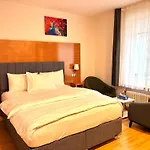 Hotel Akomo Berna